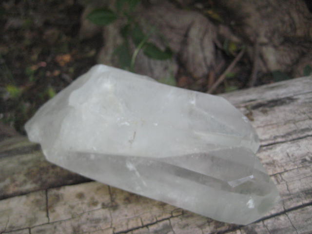 Clear Quartz (Twin) programiblity, amplication of one's desires, clearing, cleansing, healing  and memory enhancement 3806